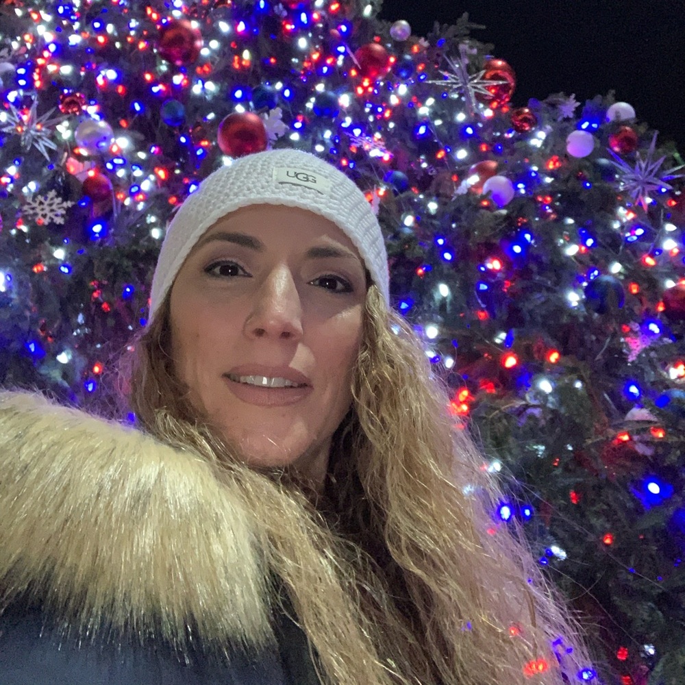 Meet your Posher, Nira